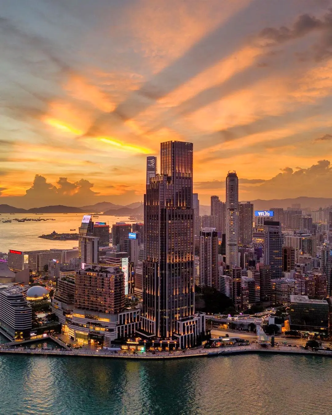 香港.jpg